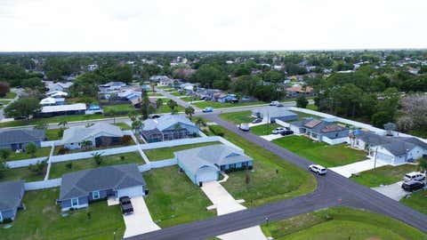 Tiny photo for 1220 SE NAVAJO Lane, Port Saint Lucie, FL 34983 (MLS # B26054248)