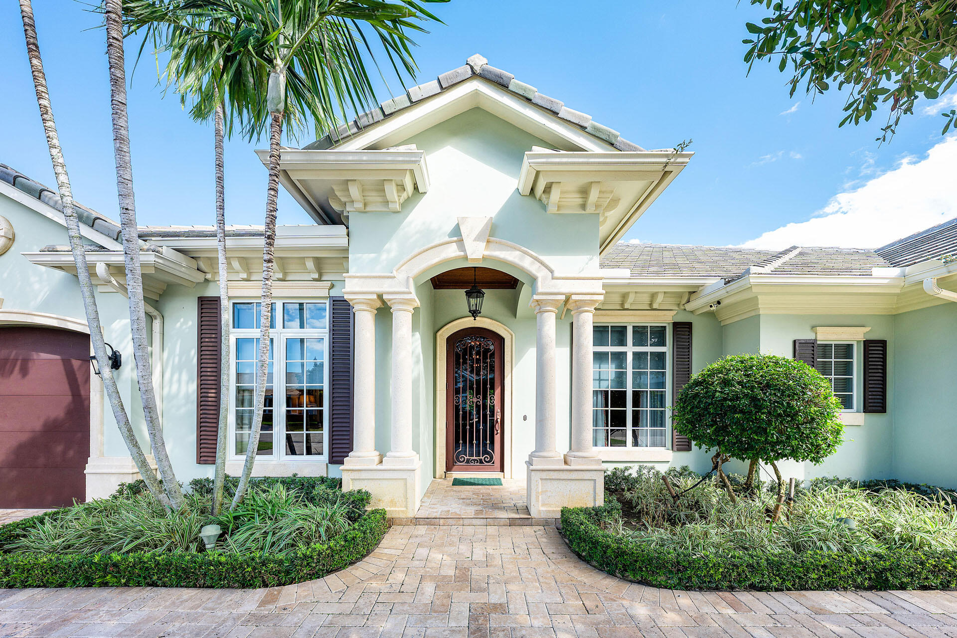 ROYAL PALM YACHT & COUNTR - Residential