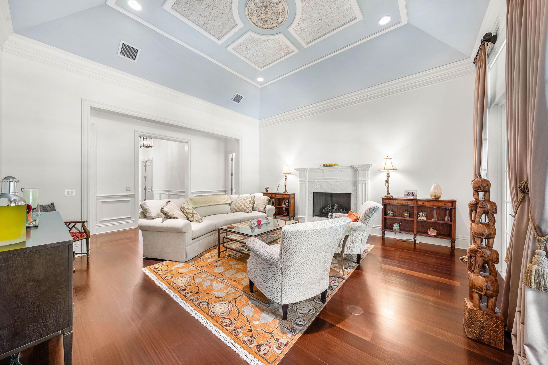 ROYAL PALM YACHT & COUNTR - Residential