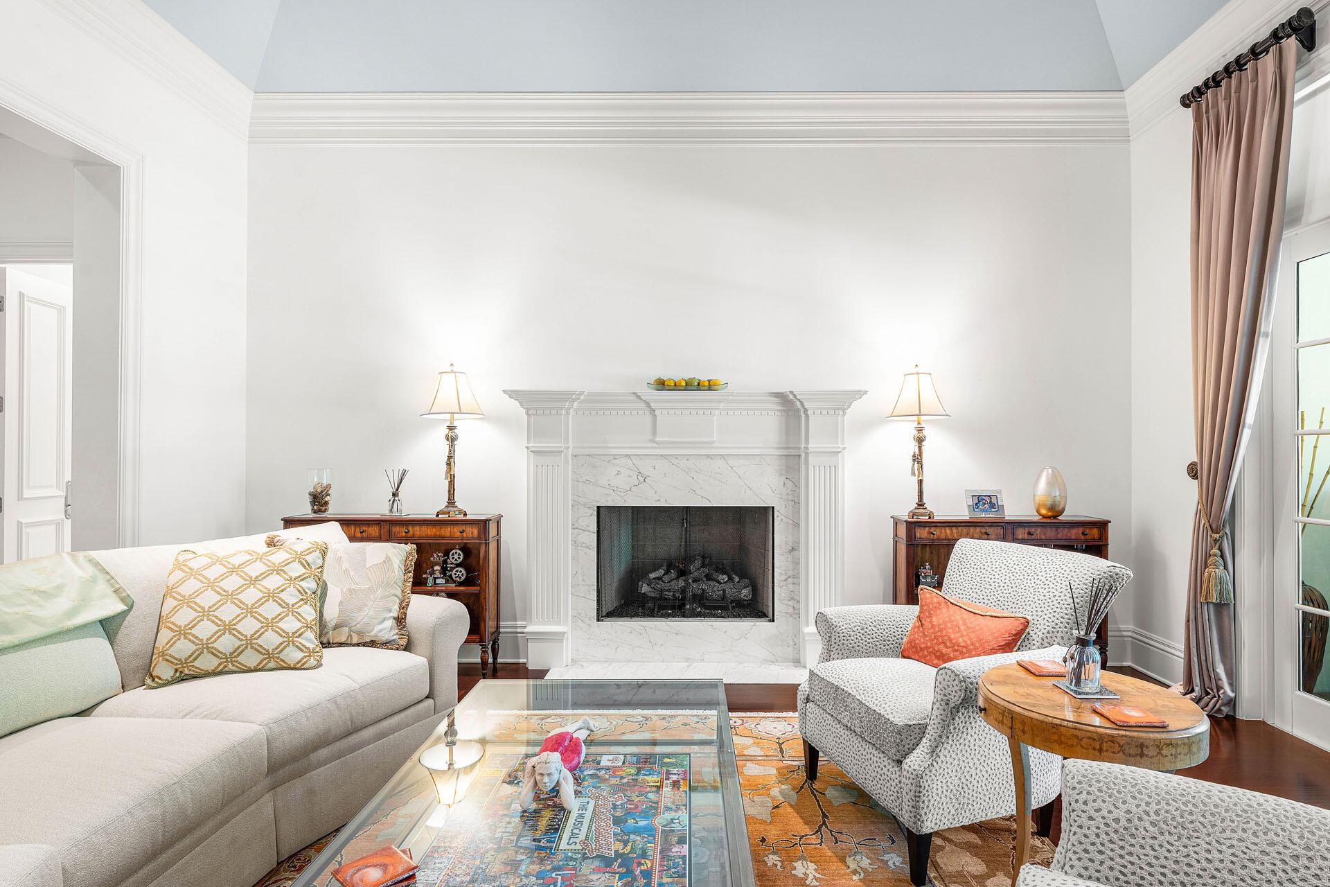 ROYAL PALM YACHT & COUNTR - Residential