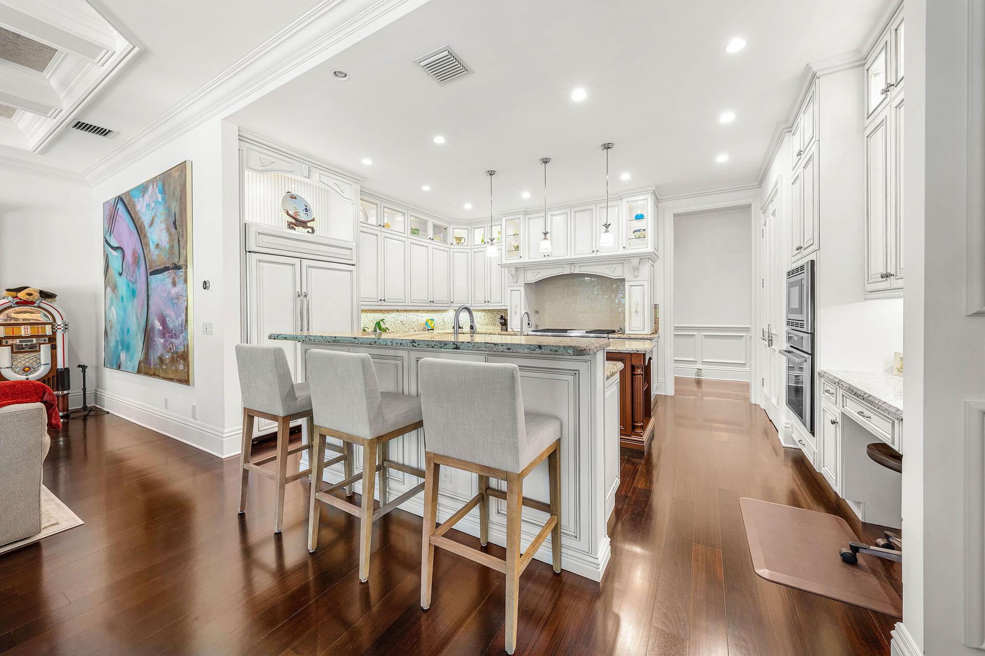 ROYAL PALM YACHT & COUNTR - Residential