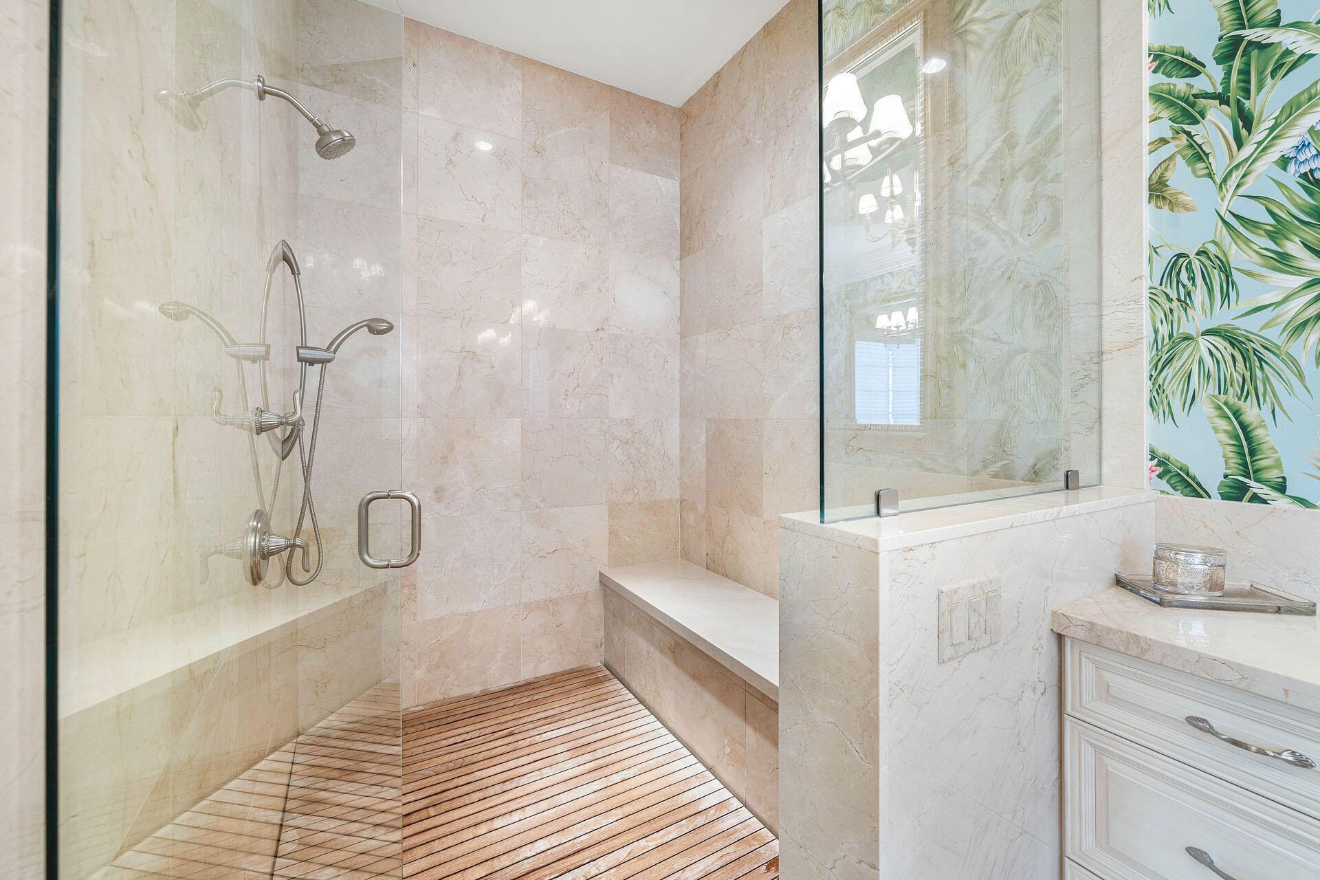 ROYAL PALM YACHT & COUNTR - Residential