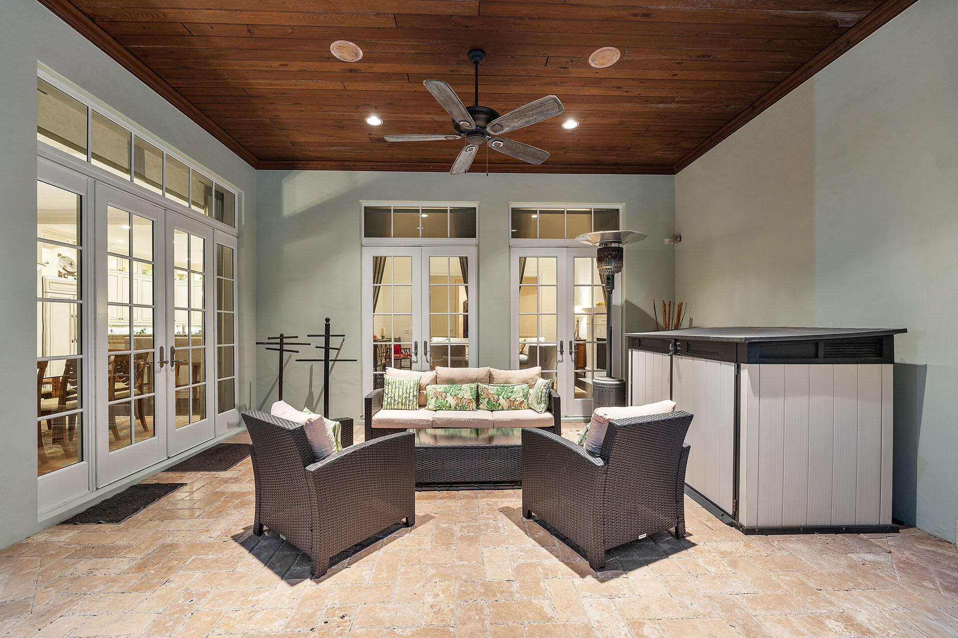 ROYAL PALM YACHT & COUNTR - Residential