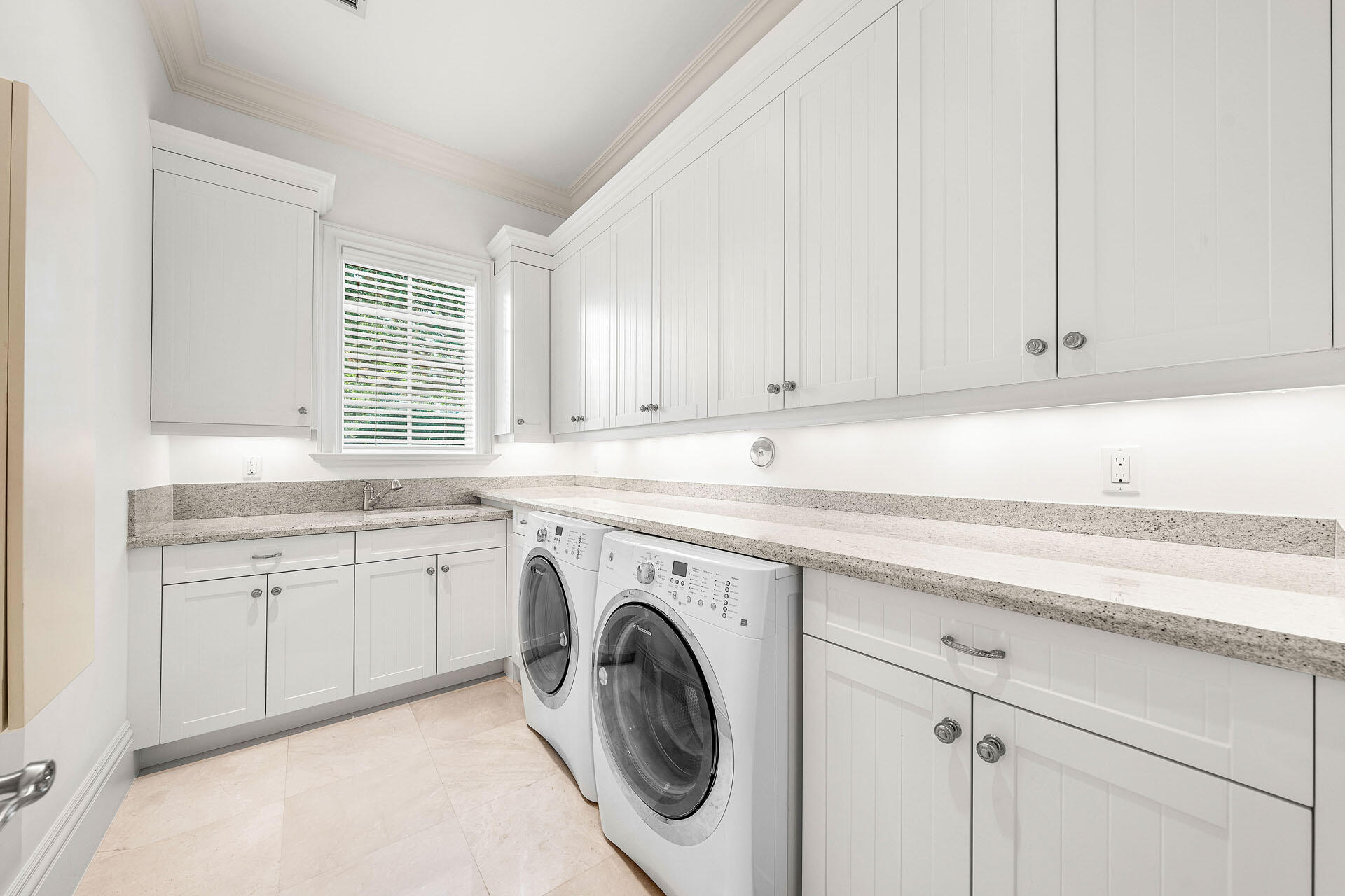 ROYAL PALM YACHT & COUNTR - Residential