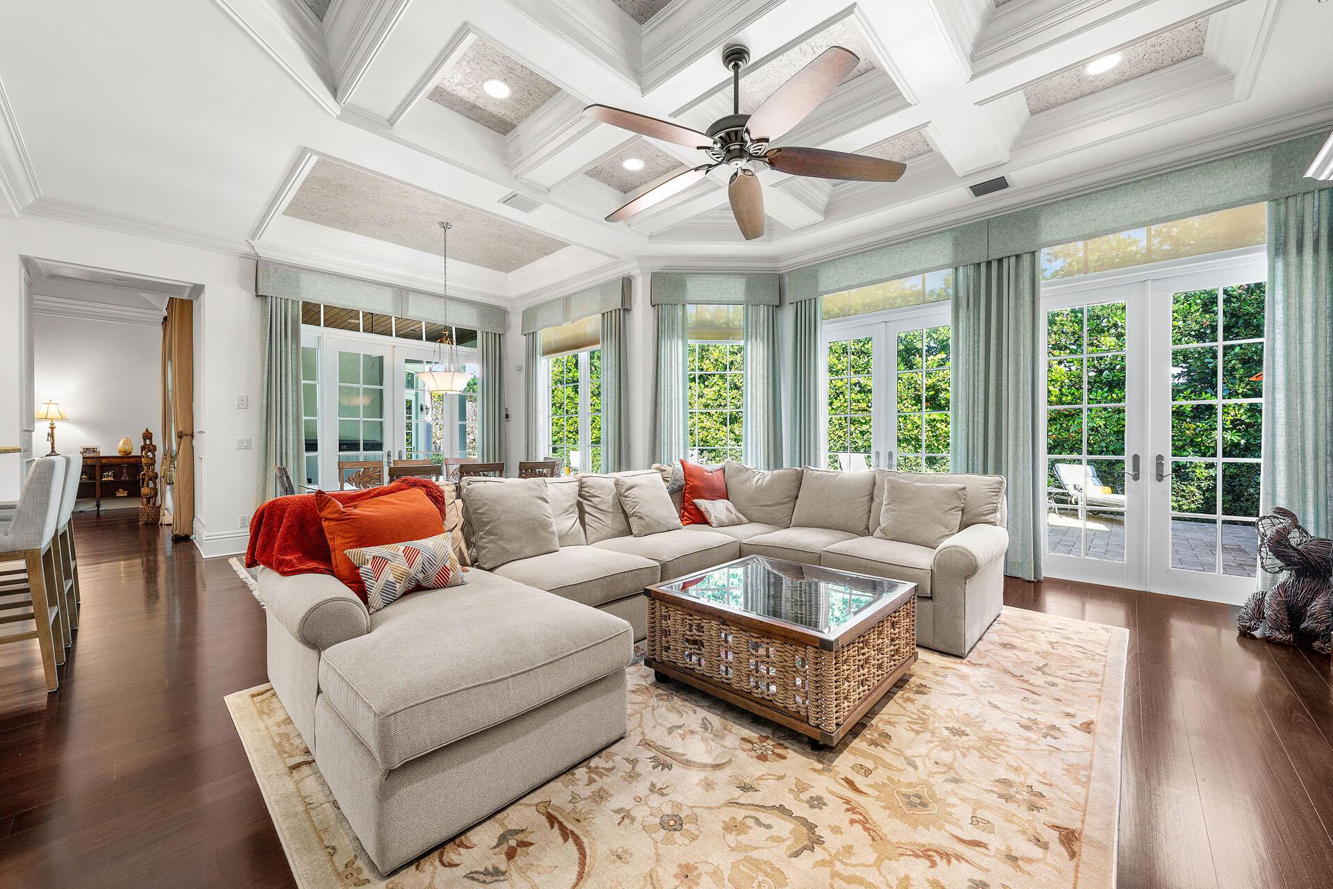 ROYAL PALM YACHT & COUNTR - Residential