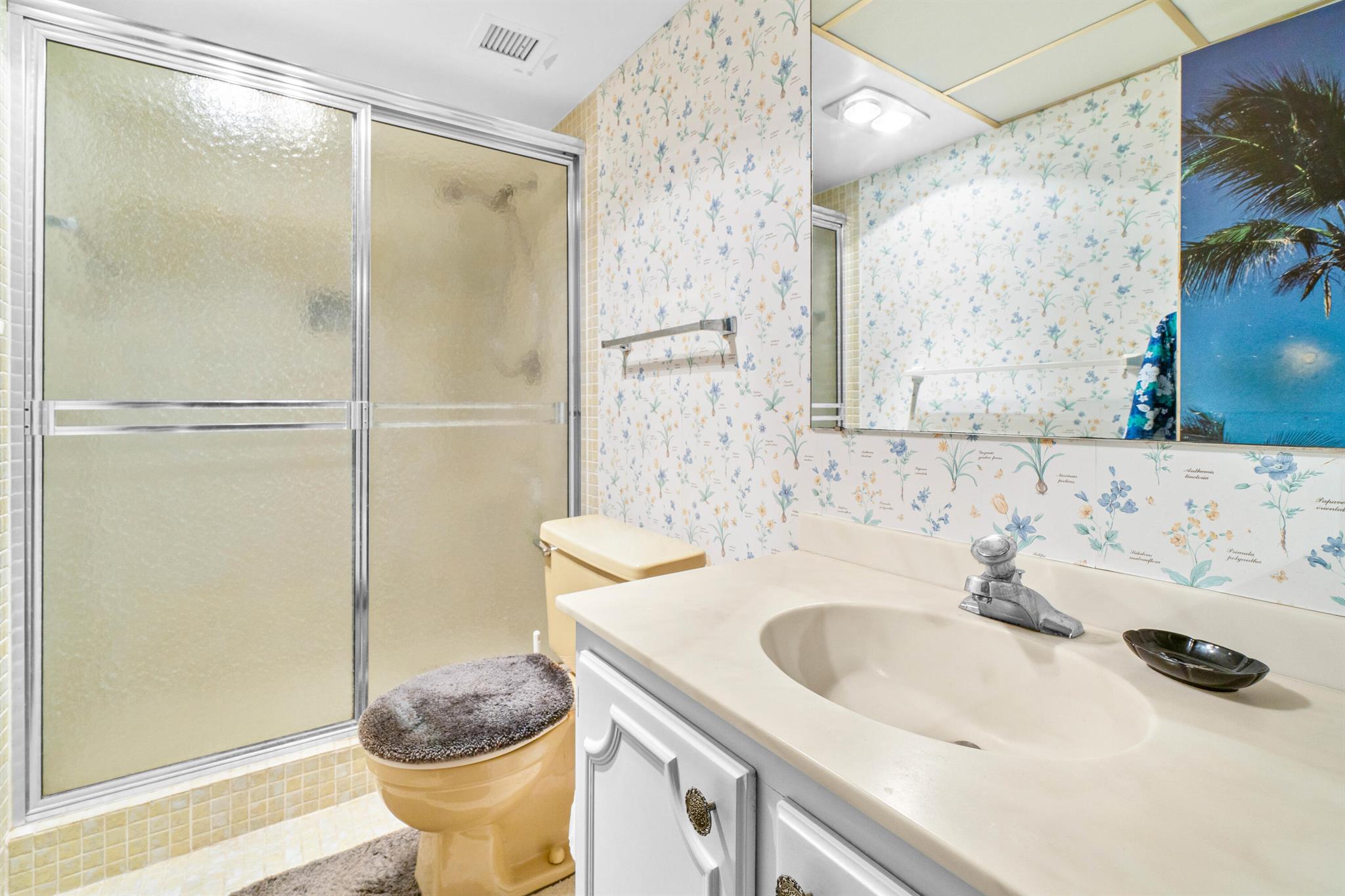 LAKE HARBOUR TOWERS CONDO - Residential