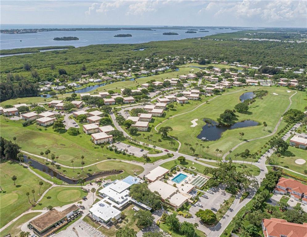 VISTA ROYALE PHASE IV BLD - Residential Lease