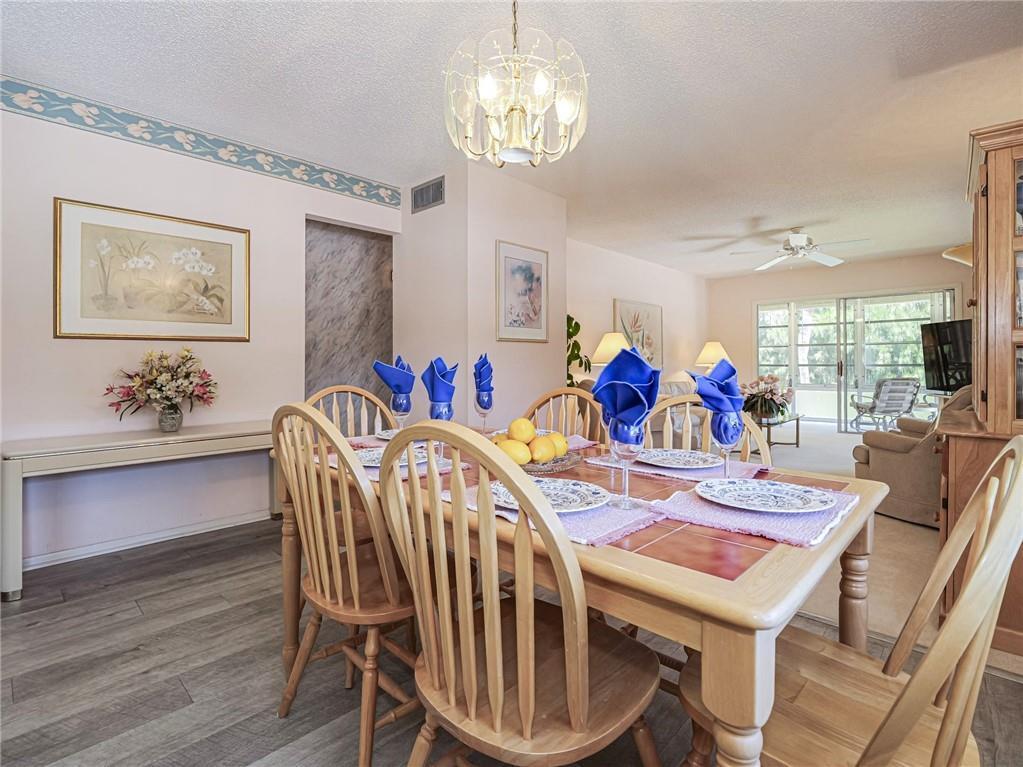 VISTA ROYALE PHASE IV BLD - Residential Lease