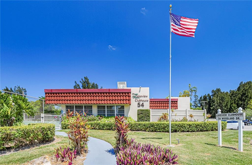 VISTA ROYALE PHASE IV BLD - Residential Lease