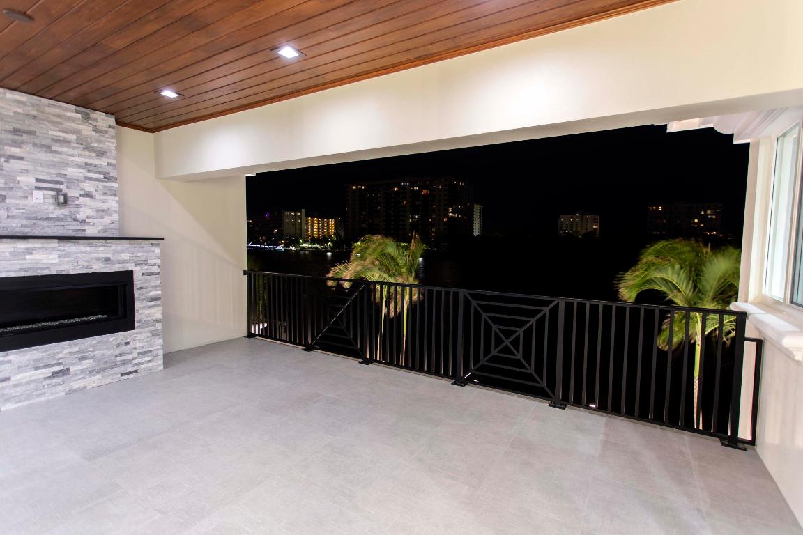 BOCA HARBOUR ISLAND SEC - Residential