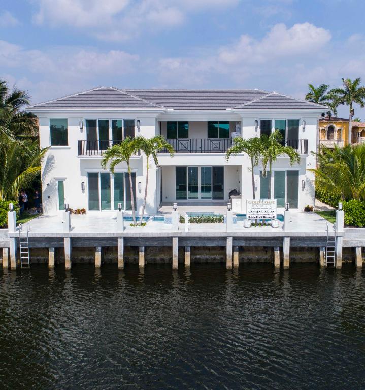 BOCA HARBOUR ISLAND SEC - Residential