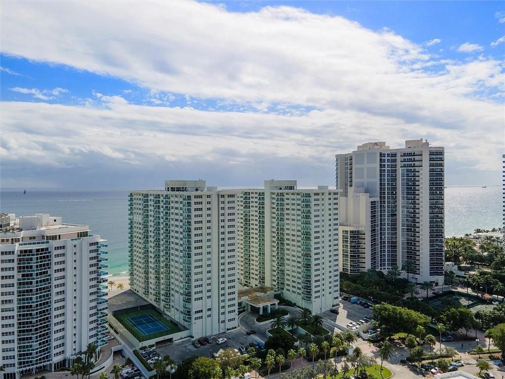 A rare opportunity to own a spacious SE/SF exposure condo with both ocean and city views, all day sun. Southpoint offers many amenities to unit owners including guarded lobby, brand new pool coming in 2026, improved pool deck and promenade, fitness room and games room. This unit is currently set up as a 2 bedroom, 2.5 bathroom floor plan and comes with 2 parking spaces. New automatic blinds installed in 2020, along with updated main entry tile. The building has undergone balcony restoration and special assessments have been paid by the owner. Not often do units on the southwest corner in the south building come available, this is a highly sought after stack with great elevation enjoy the views.