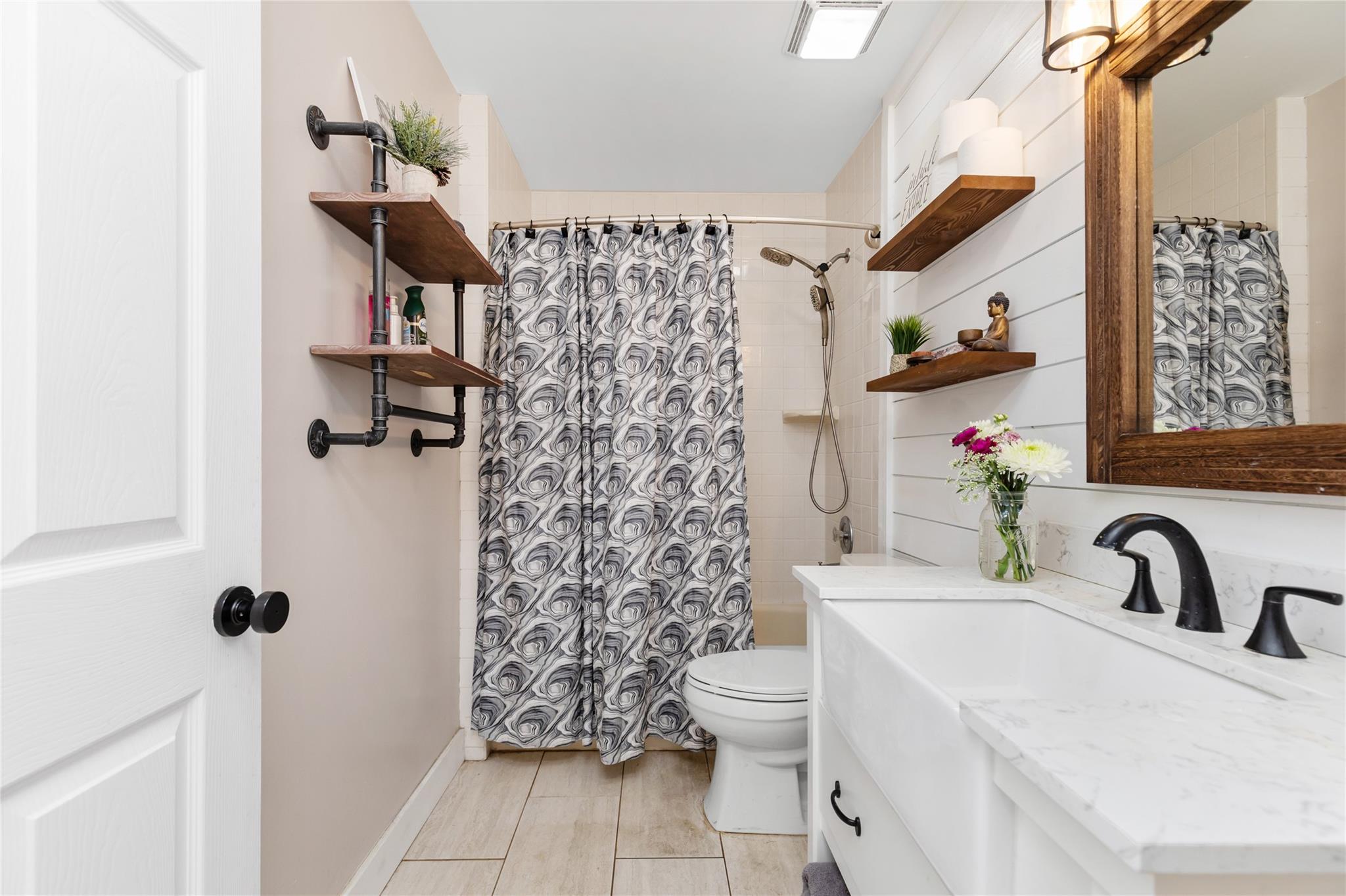 West View Estates 145-9 B - Residential