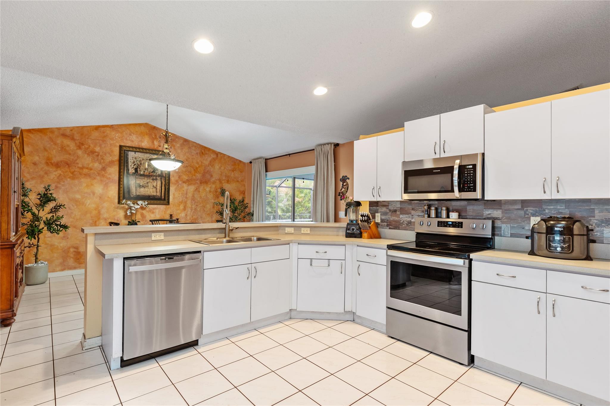 West View Estates 145-9 B - Residential