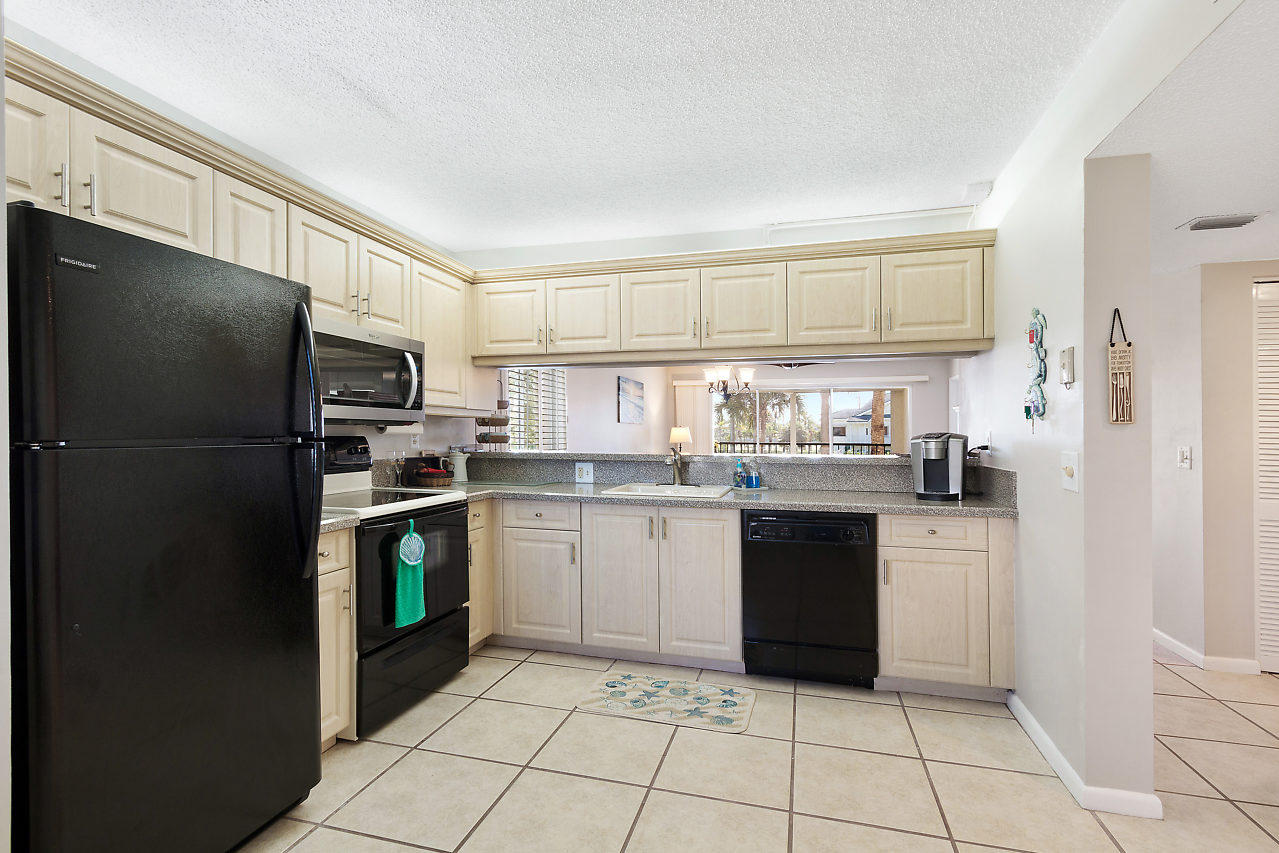 JUPITER BAY EAST CONDO - Residential Lease