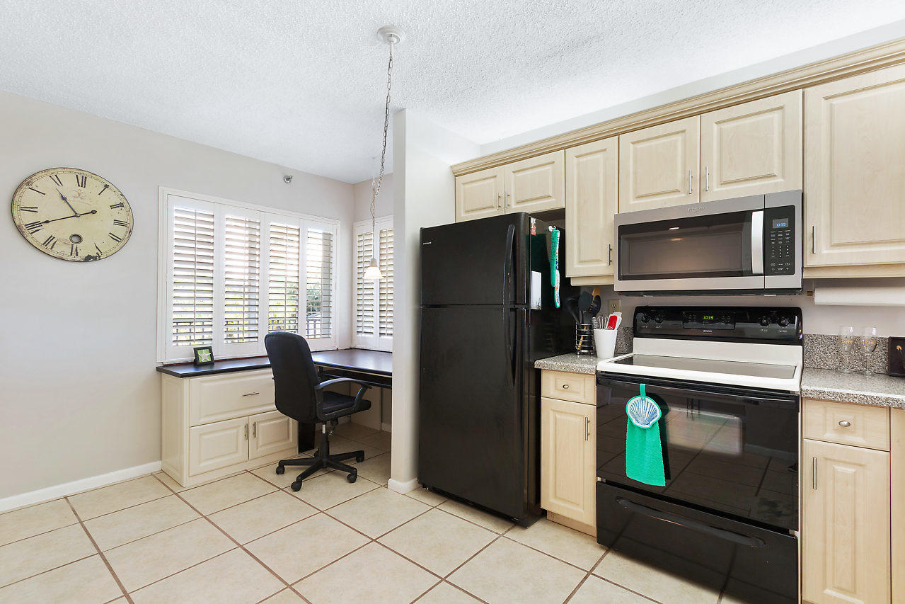 JUPITER BAY EAST CONDO - Residential Lease