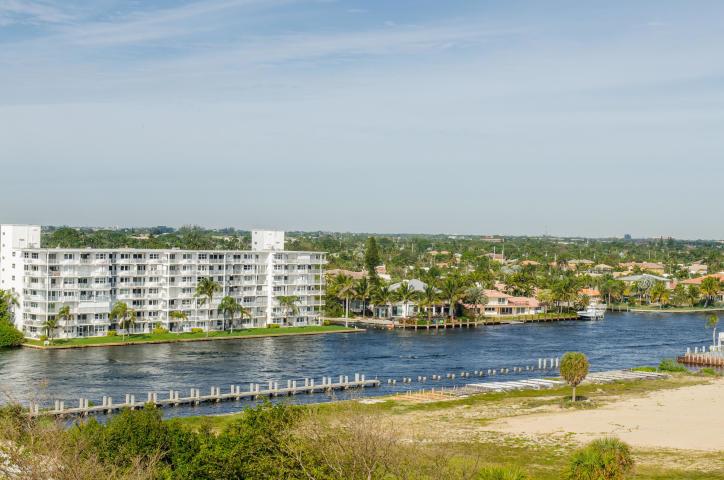 HILLSBORO WINDSOR CONDO - Residential