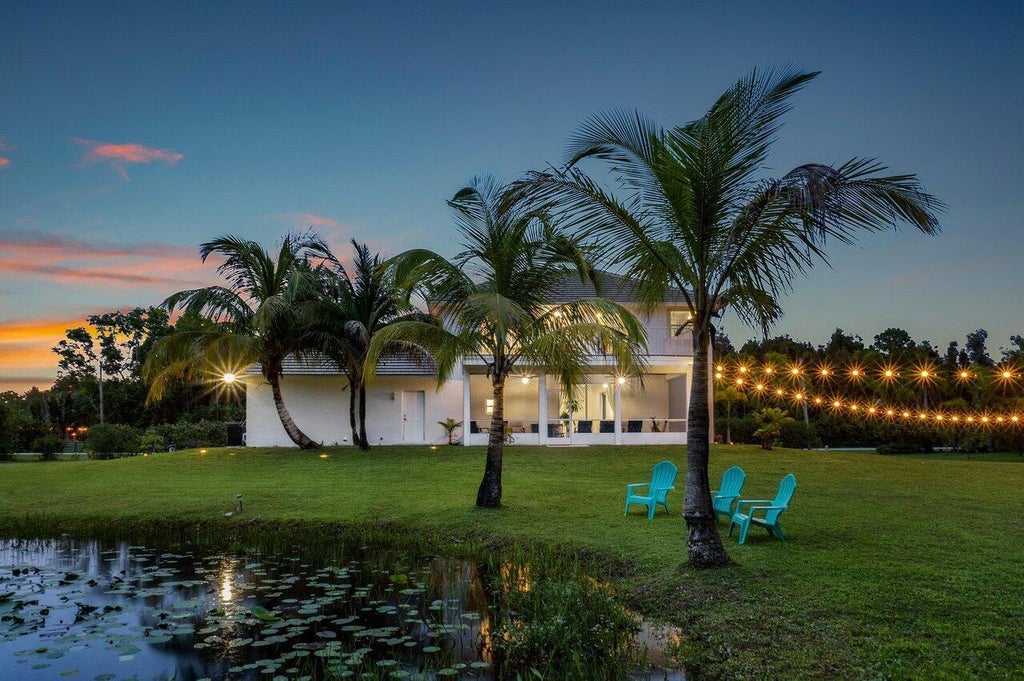 Photo of 15389 85th Avenue N, Palm Beach Gardens, FL 33418 (MLS # R10893829)