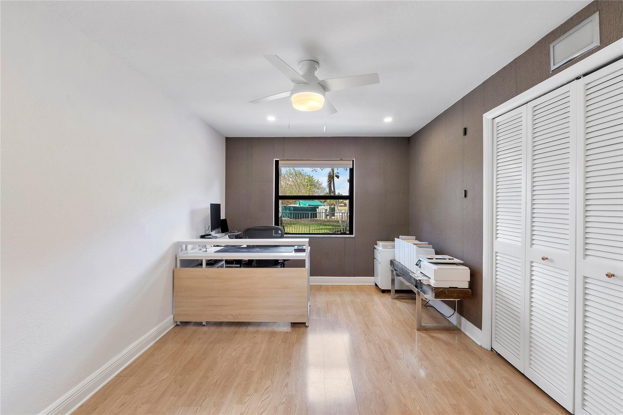 Coral Spgs Country Club S - Residential