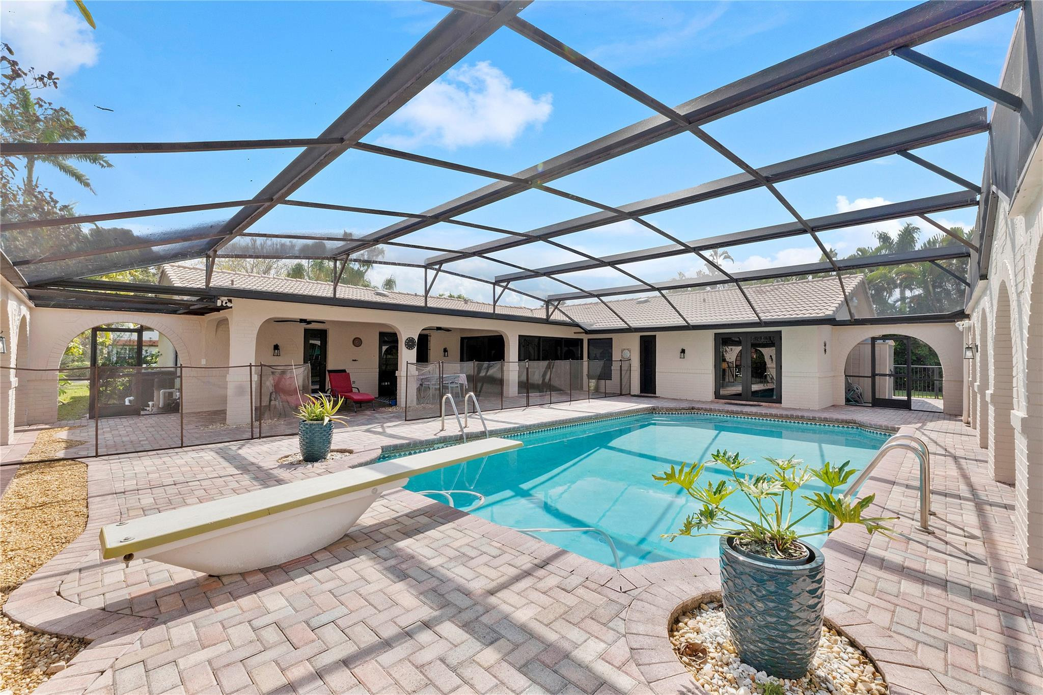 Coral Spgs Country Club S - Residential