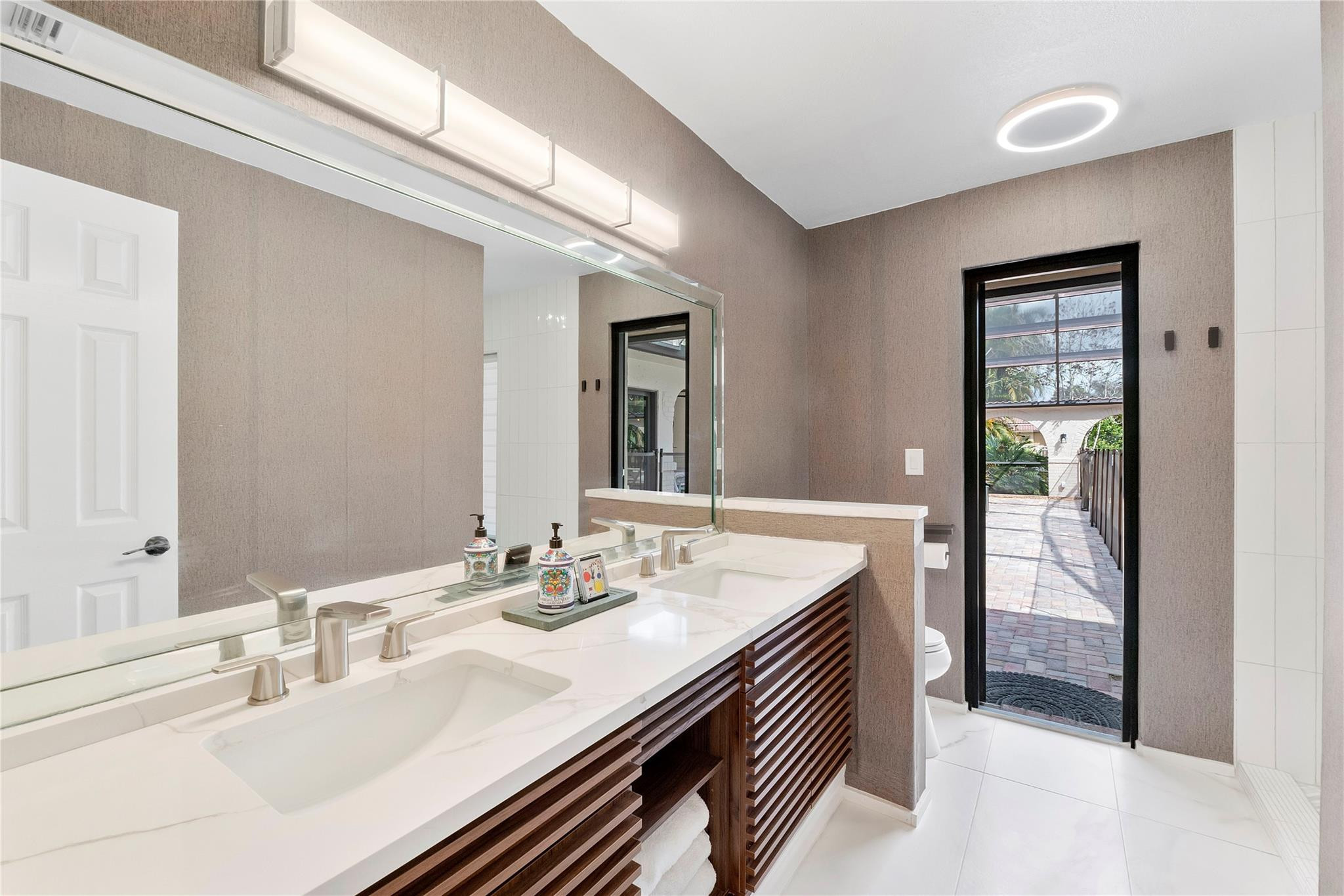 Coral Spgs Country Club S - Residential