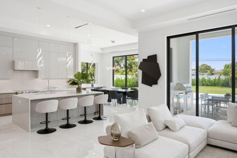 Tiny photo for 261 NW 8th Street, Boca Raton, FL 33432 (MLS # B26052613)