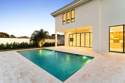 Tiny photo for 261 NW 8th Street, Boca Raton, FL 33432 (MLS # B26052613)