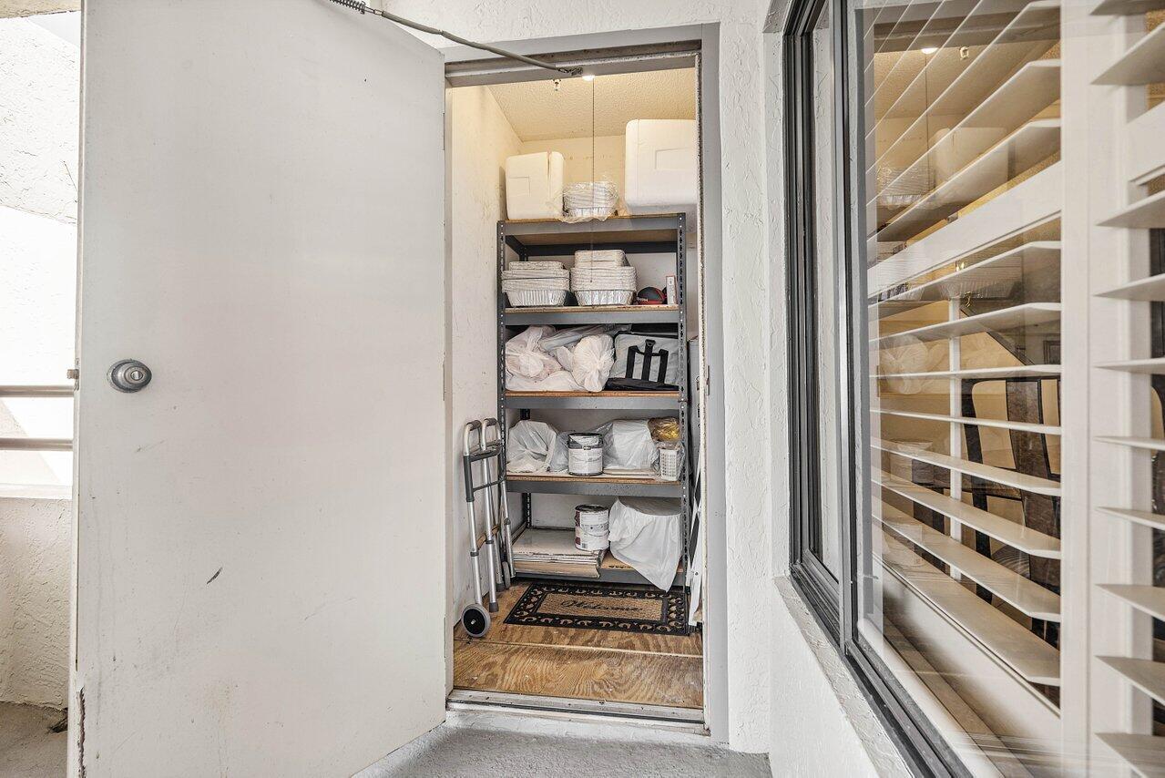 GLENEAGLES CONDO II - Residential Lease