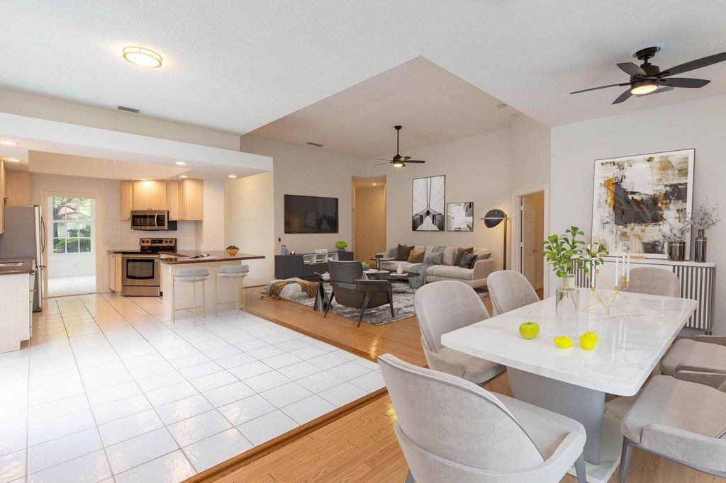 Photo of 179 E Tall Oaks Circle, Palm Beach Gardens, FL 33410 (MLS # R11126410)