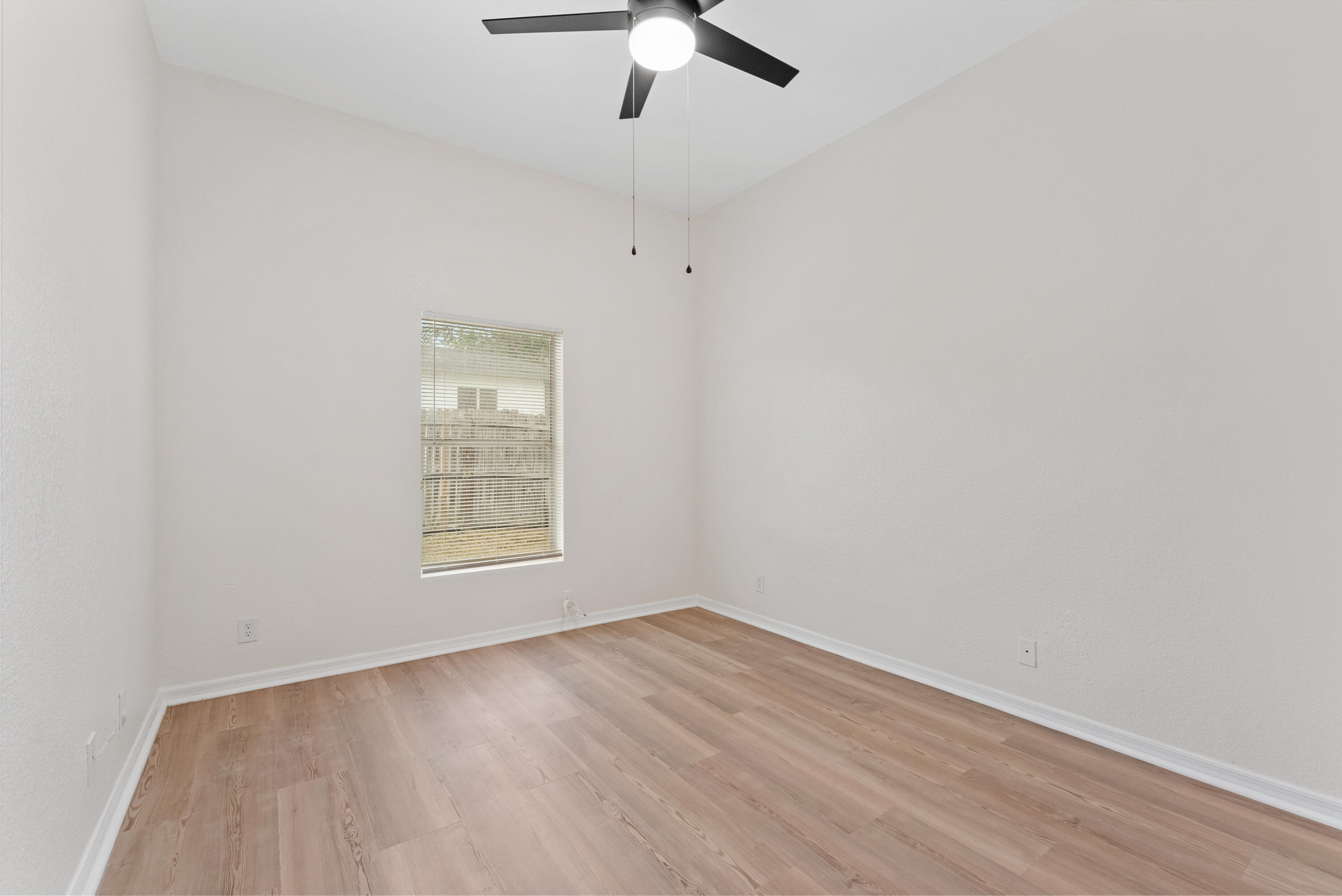 ALICIA 1 - Residential