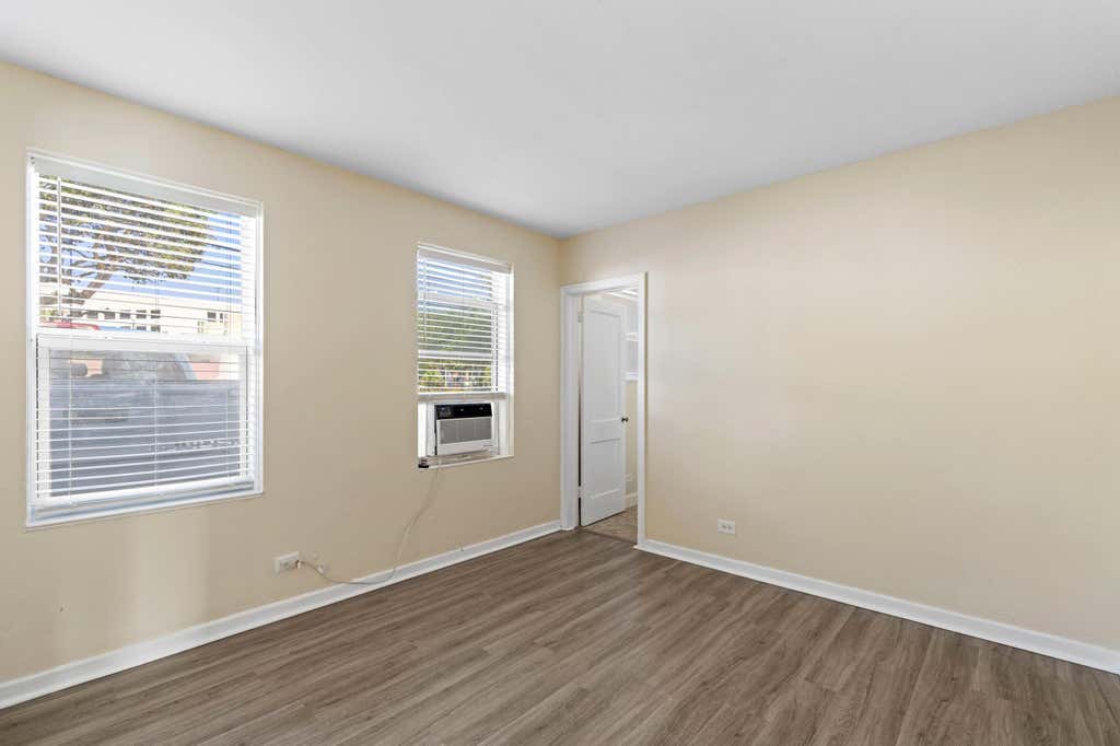 Photo of 90 SE 5th Avenue, Delray Beach, FL 33483 (MLS # B26060620)