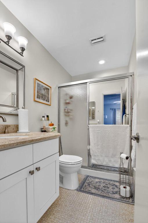 WHISPER WALK - Residential Lease