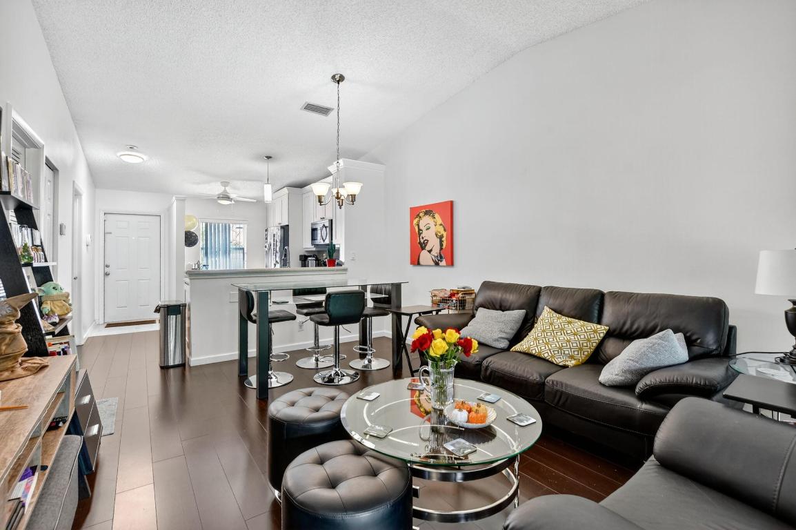 WHISPER WALK - Residential Lease