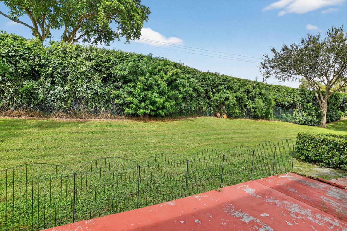 WHISPER WALK - Residential Lease