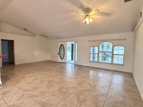 A home in Okeechobee