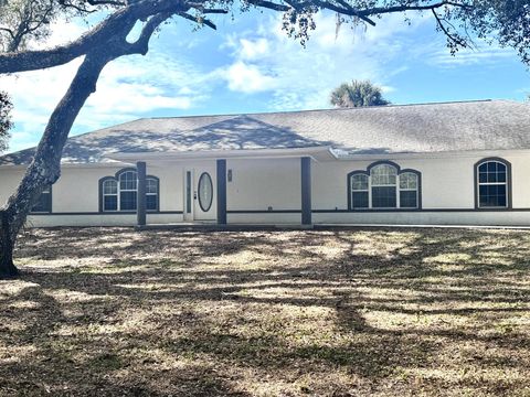 A home in Okeechobee