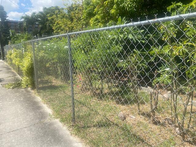 425 NW 7TH
