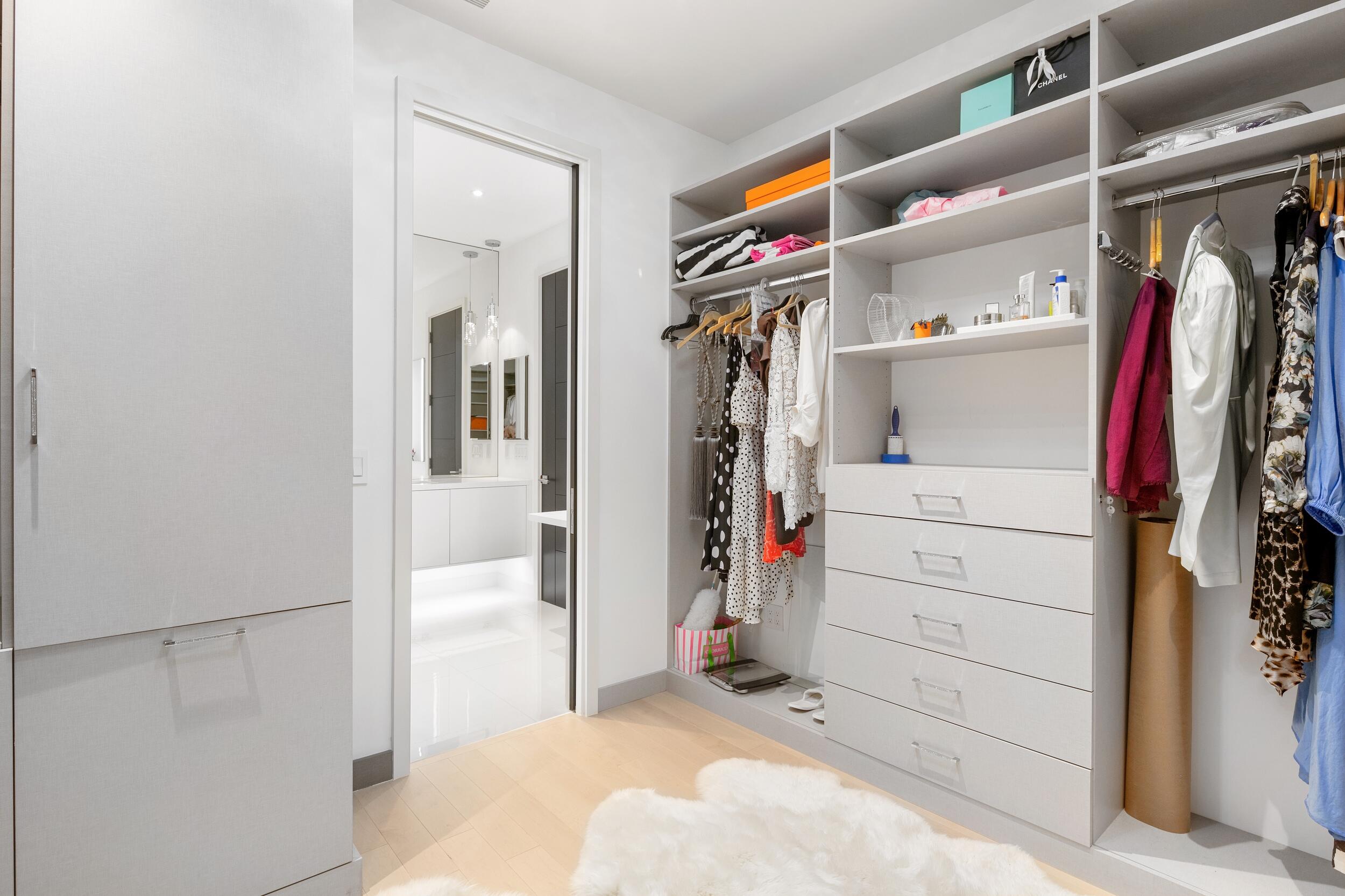 ROYAL PARK - Residential