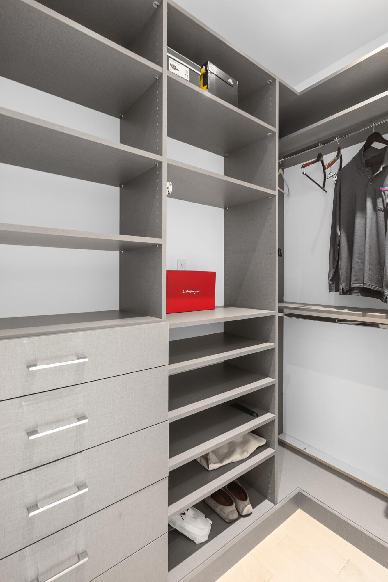 ROYAL PARK - Residential