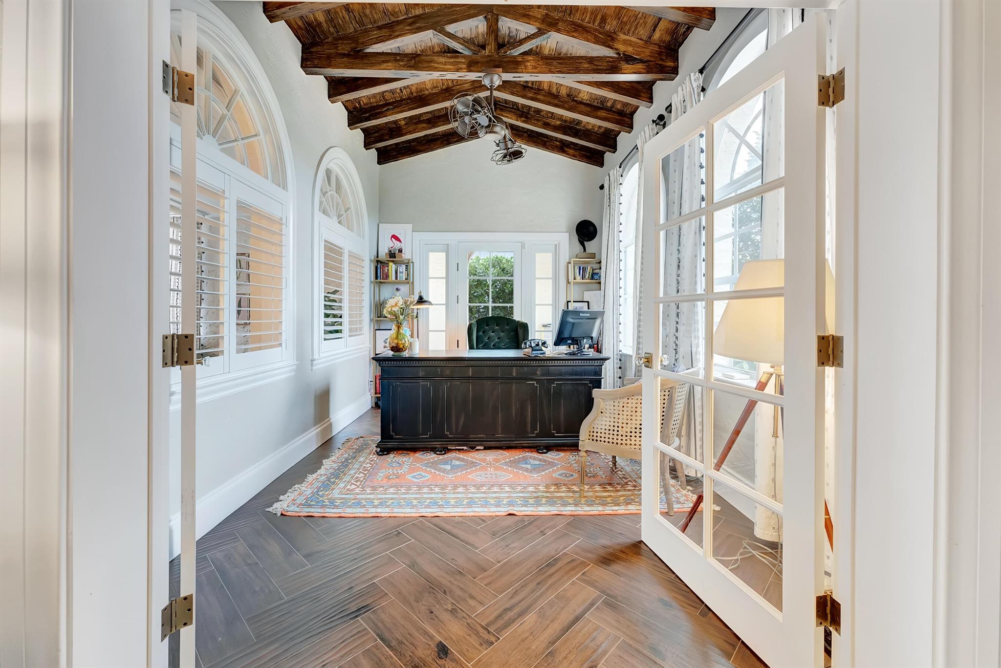 crest lake park Delray IN - Residential