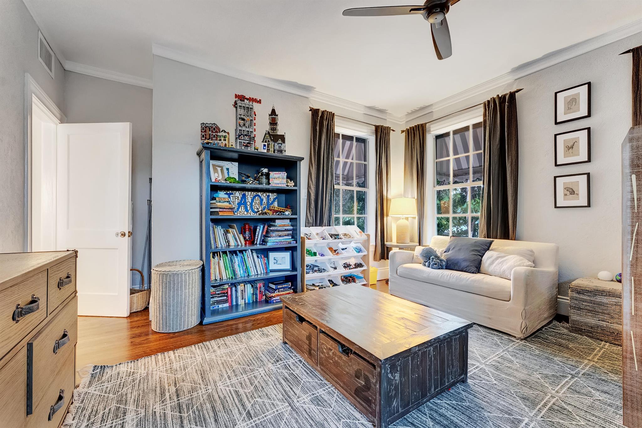 crest lake park Delray IN - Residential