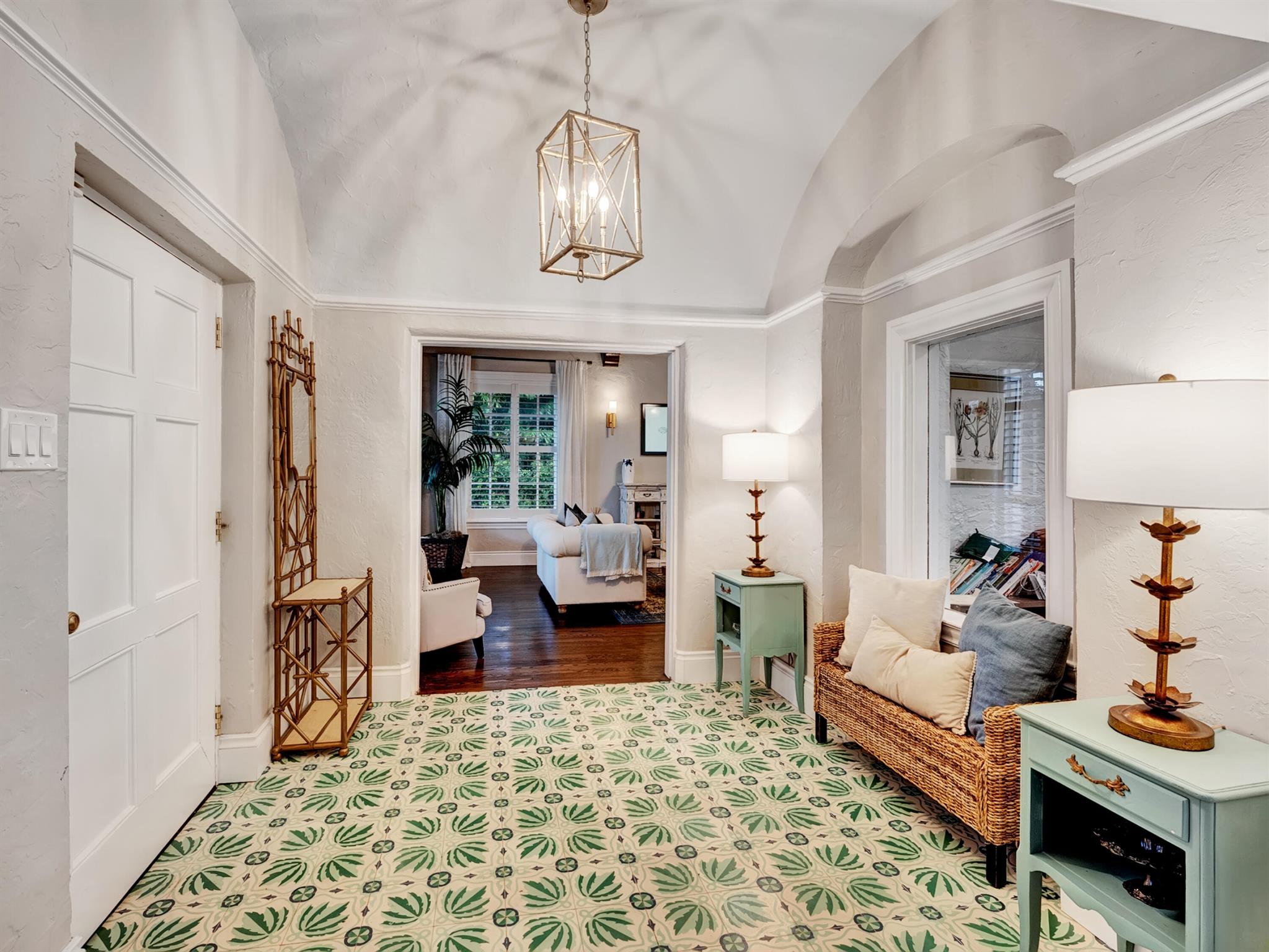 crest lake park Delray IN - Residential