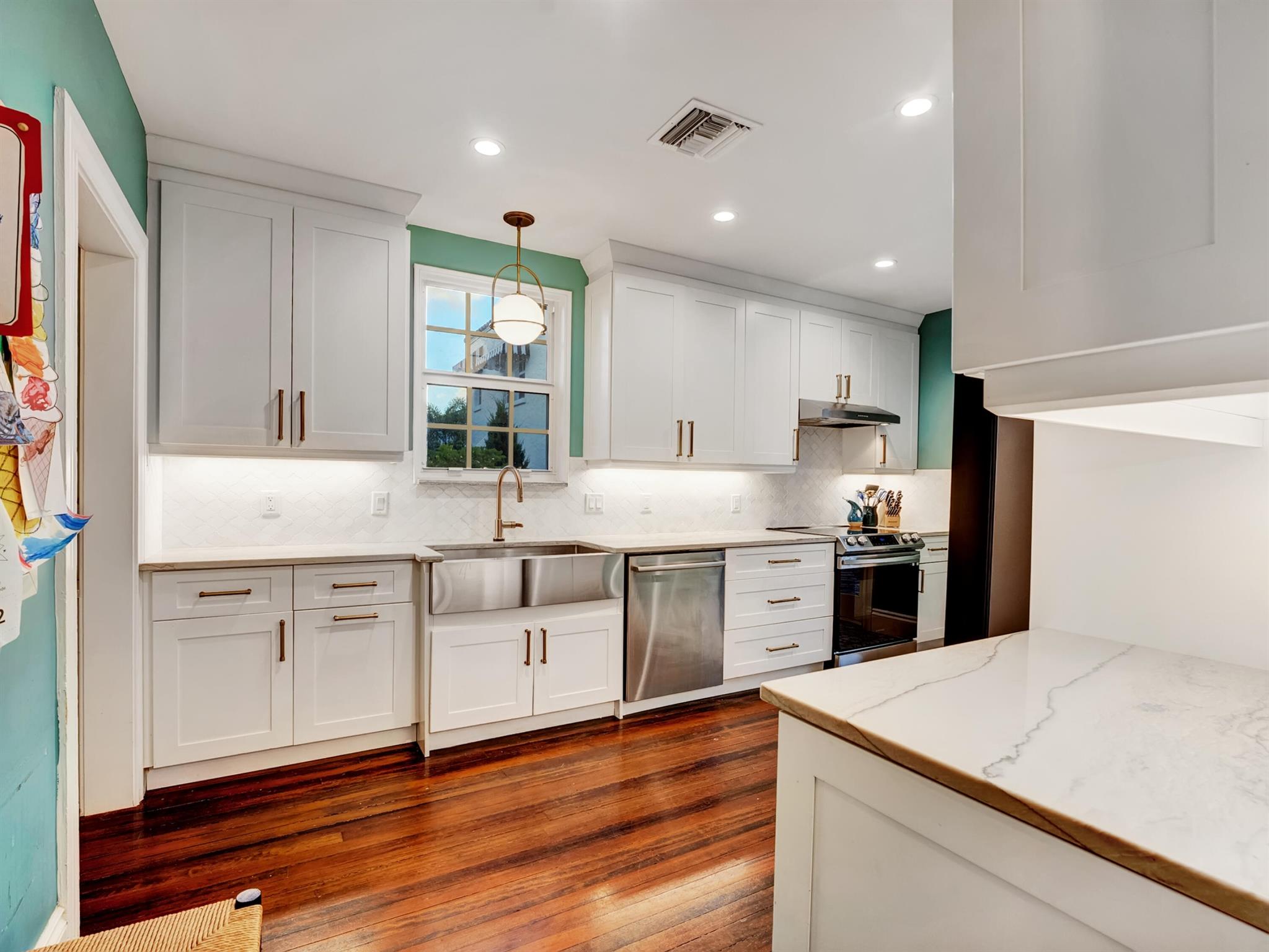 crest lake park Delray IN - Residential