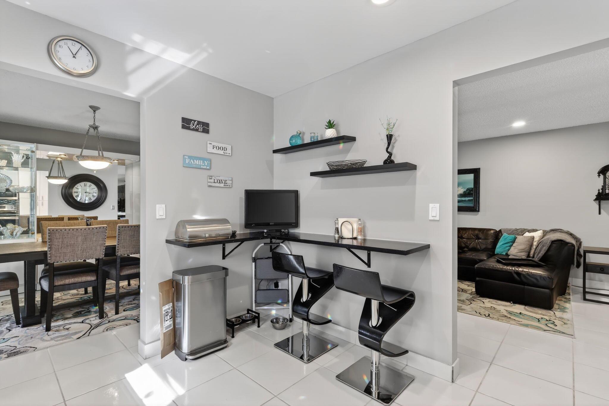 DELRAY VILLAS 5 - Residential Lease