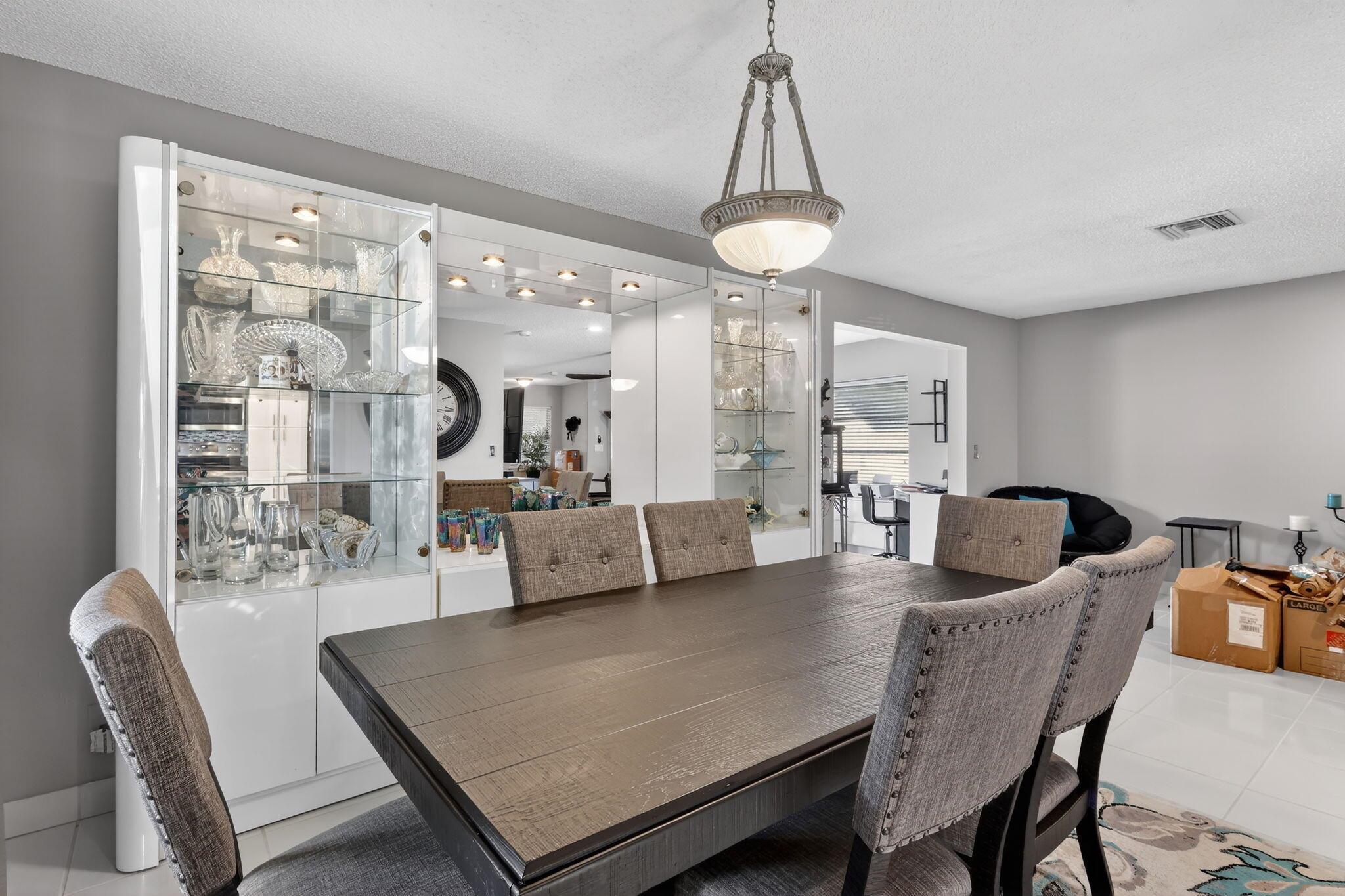 DELRAY VILLAS 5 - Residential Lease