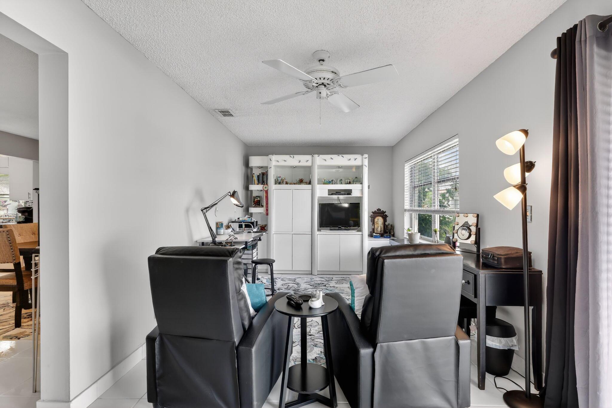 DELRAY VILLAS 5 - Residential Lease