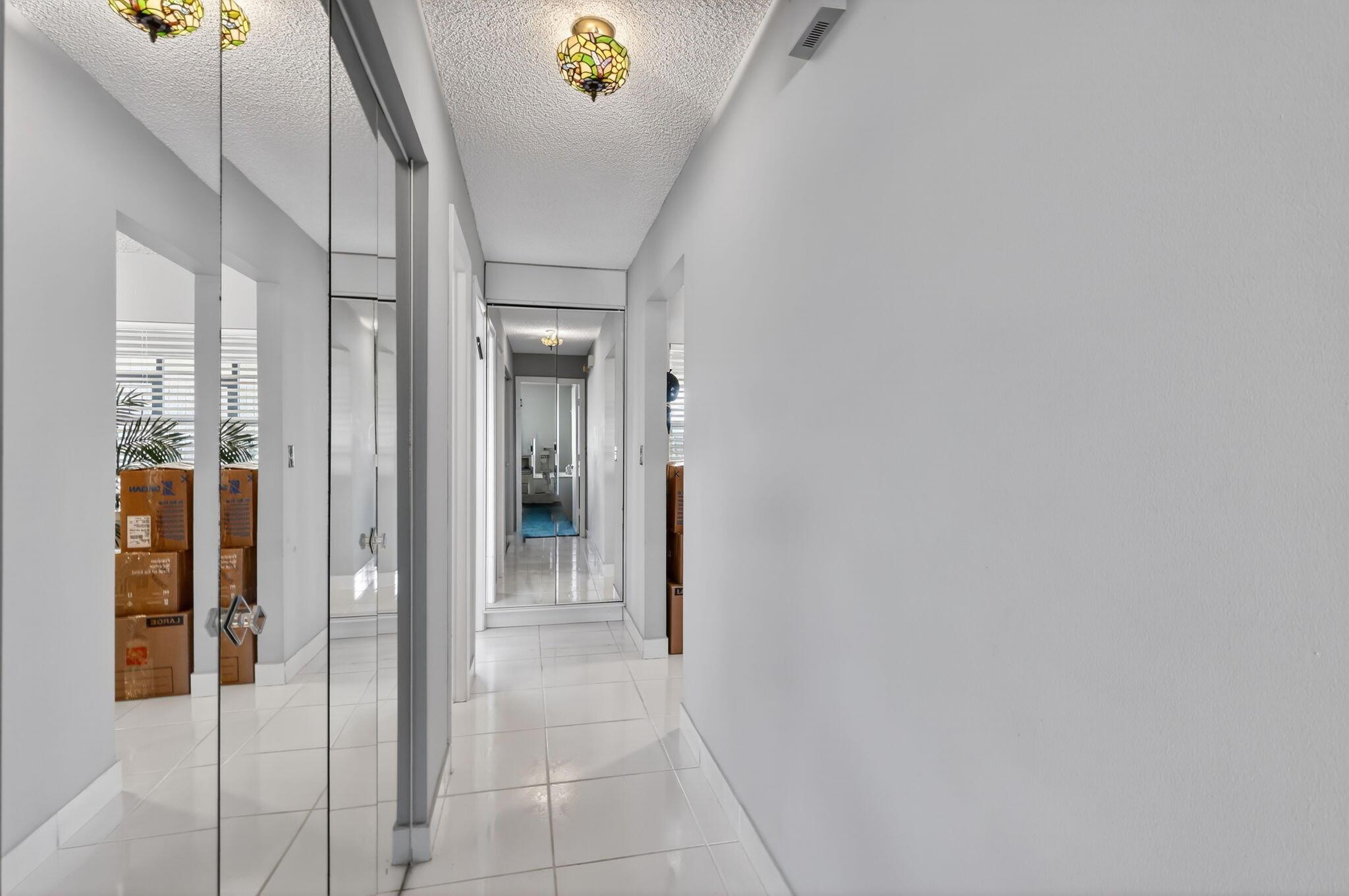 DELRAY VILLAS 5 - Residential Lease