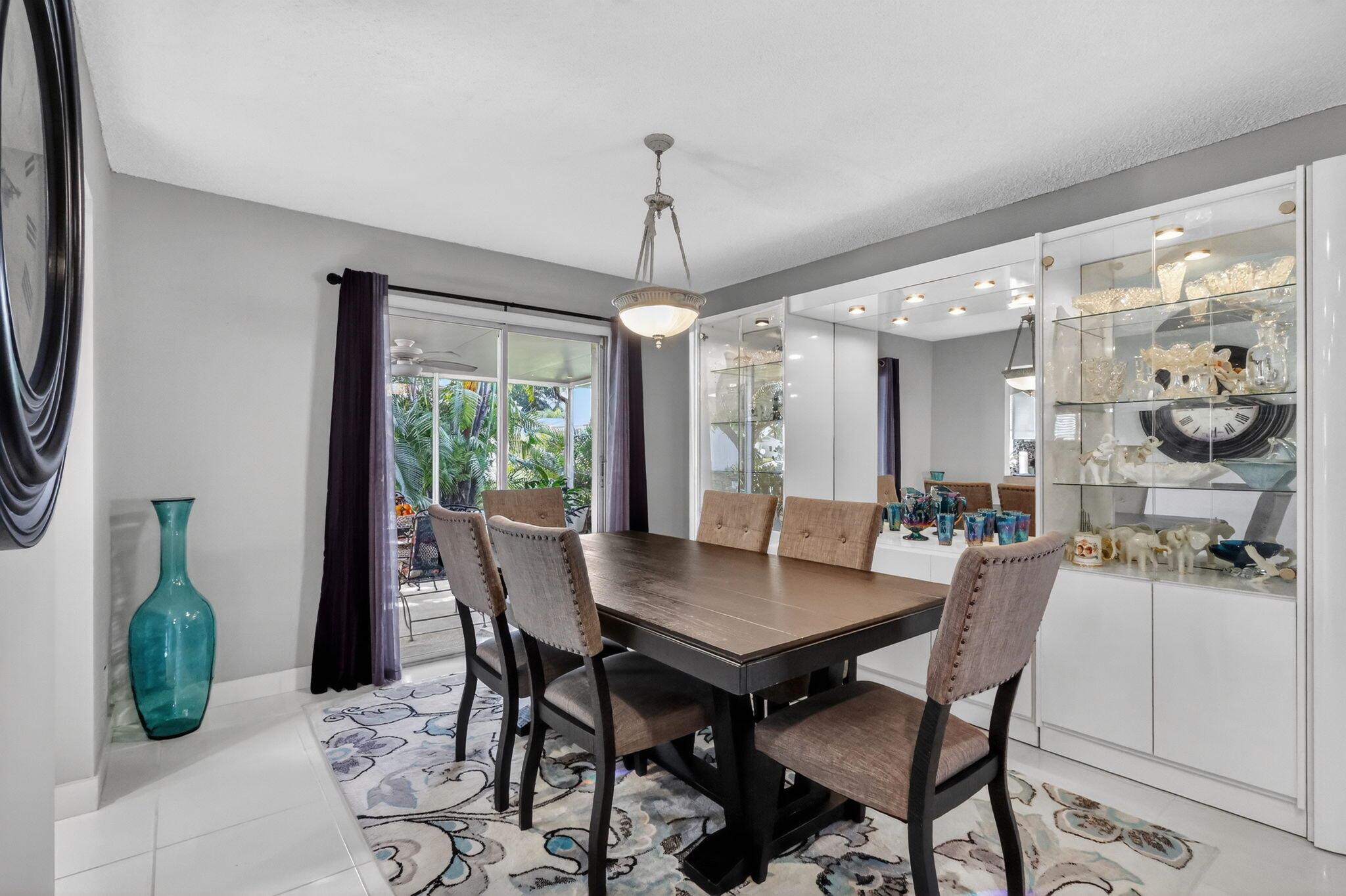 DELRAY VILLAS 5 - Residential Lease