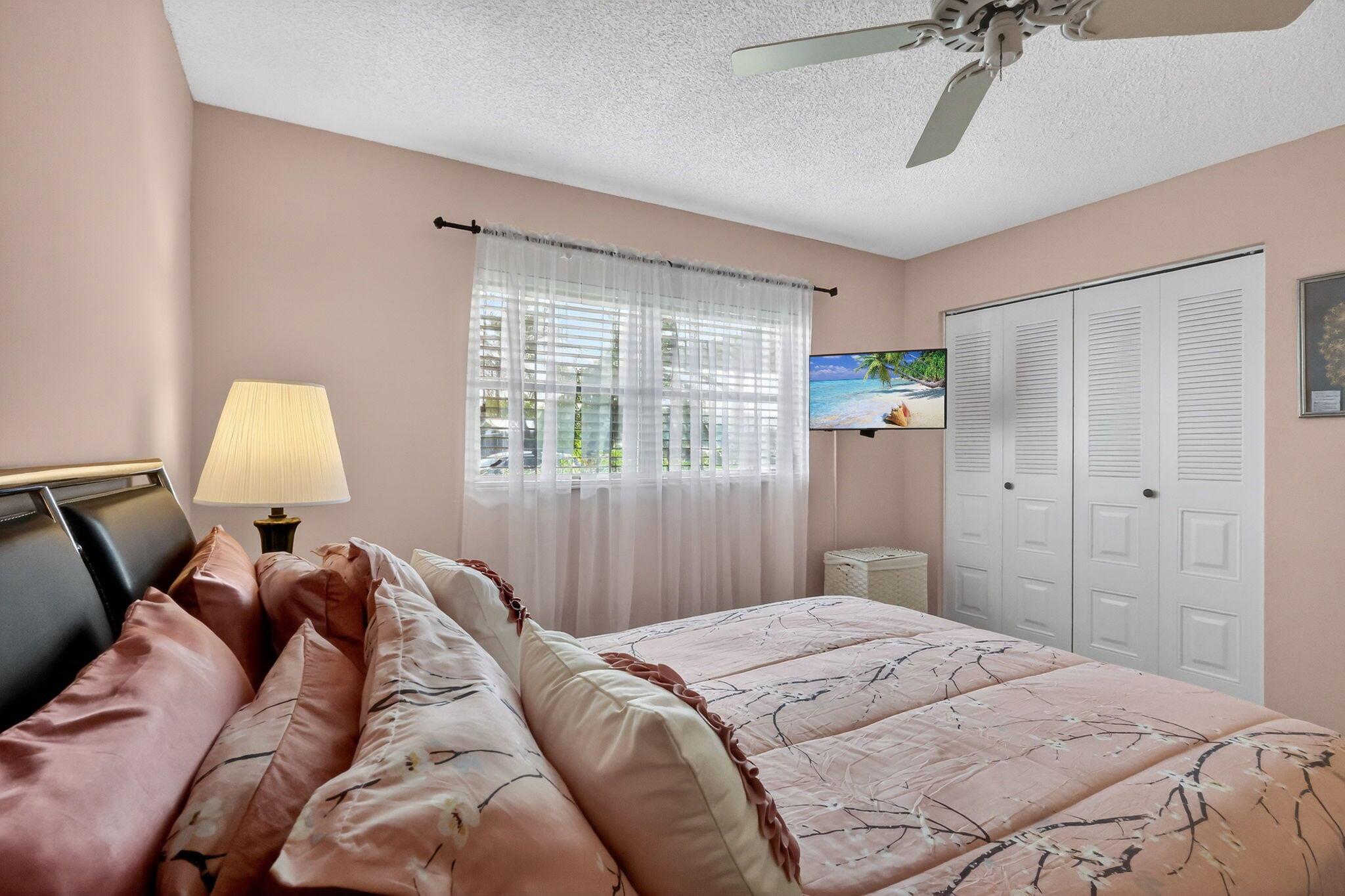 DELRAY VILLAS 5 - Residential Lease