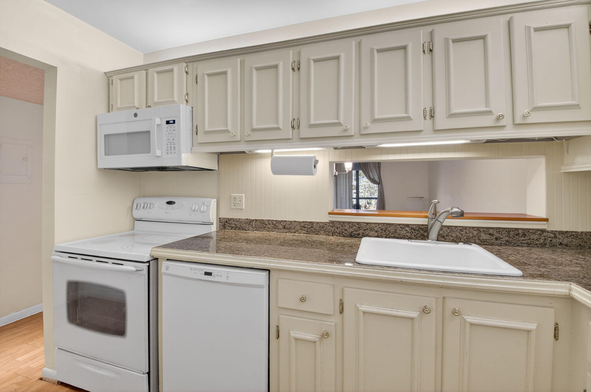 OLIVE LEAF CONDO - Residential